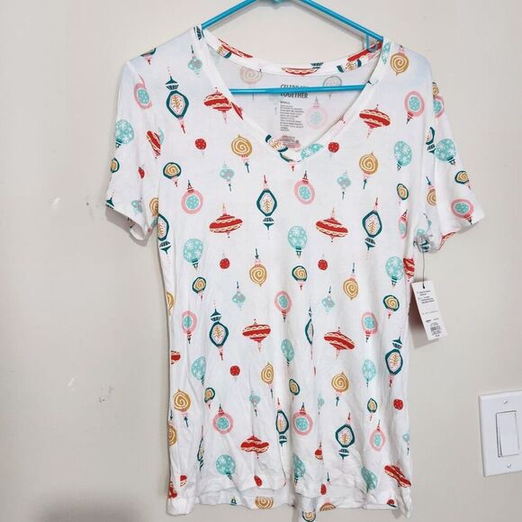 Celebrate Together Tshirt Women Size Small Stretch  Vneck   B4 - Picture 1 of 9